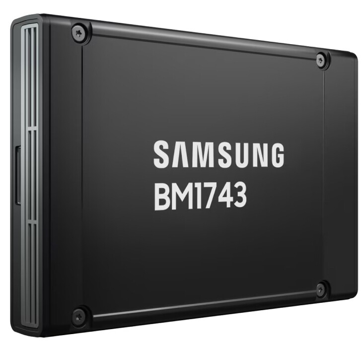 Samsung представила свой новый SSD BM1743: девайс с впечатляющей ёмкостью в 61,44 ТБ!<