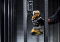 Винтоверт DeWalt DCF850NT-XJ бесщеточный двигатель, наличие удара, тип патрона: шестигранный HEX , 1/4, источник питания: аккумулятор, Li-Ion, 18В, выходная мощность: 380Вт, регулировка оборотов, 3200об/мин, крутящий момент
