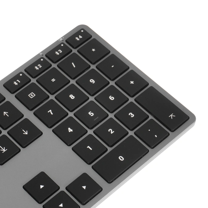 Беспроводная клавиатура Satechi Slim X3 Bluetooth Keyboard-RU. Раскладка - Русская. Цвет- Серый космос.
