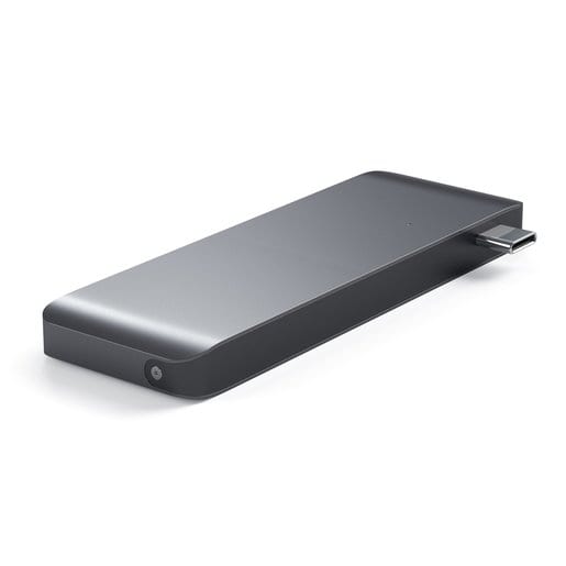 USB-хаб Satechi Type-C USB 3.0 Passthrough Hub для Macbook 12". Порты: 1x USB-C, 2 x USB 3.0, SD, microSD. Цвет серый космос. (ST-TCUPM)