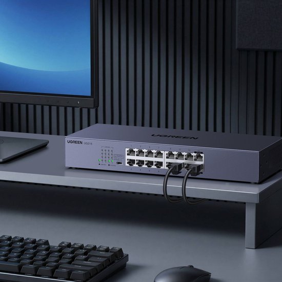 Коммутатор сетевой UGREEN CM939 75289EU 16-Port Gigabit Ethernet Switch Aluminum Housing EU. Цвет: серый космос 75289EU_