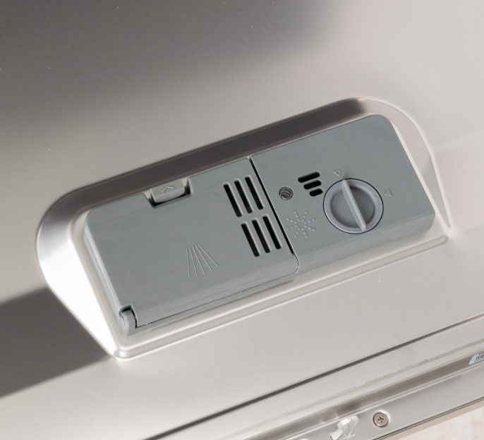 Посудомоечная машина WEISSGAUFF TDW 4006 S, компактная, настольная, 55см, загрузка 8 комплектов, серебристая [425988]