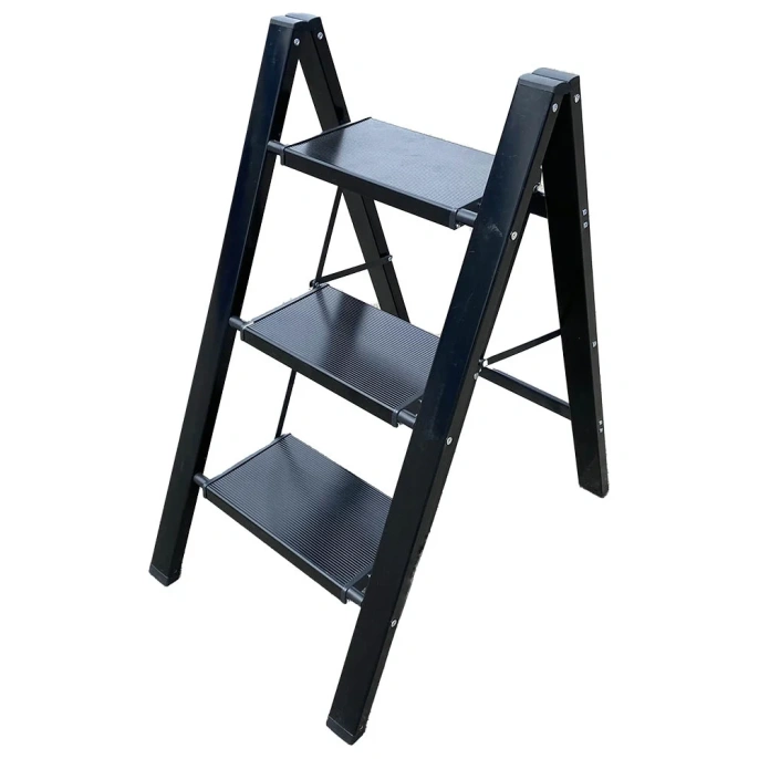 Алюминиевая стремянка SevenBerg milano 3 широкие ступени чёрная Milano-3 black