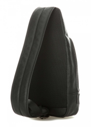 Рюкзак слинг Piquadro Black Square CA4827B3/N черный натур.кожа
