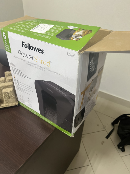 Уничтожитель бумаг Fellowes PowerShred LX25, P-4, 4х37 мм, 6 лист. одновременно, 11.5л [fs-41705]