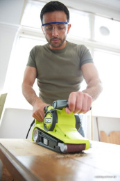 Ленточная шлифмашина Ryobi EBS800 5133001148