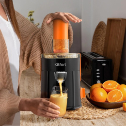 Соковыжималка центробежная Kitfort КТ-1198 400Вт оранжевый/черный