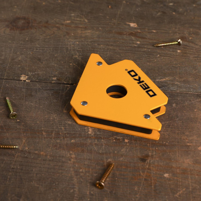 Угольник магн. Deko DKMC1 065-0640