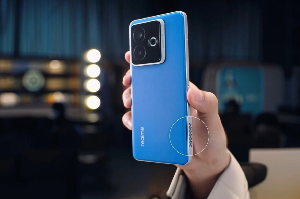 Представлен смартфон realme со встроенным мини-кондиционером