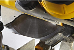 Торцовочная пила DeWalt DWS778 1850Вт 4300об/мин d 250мм