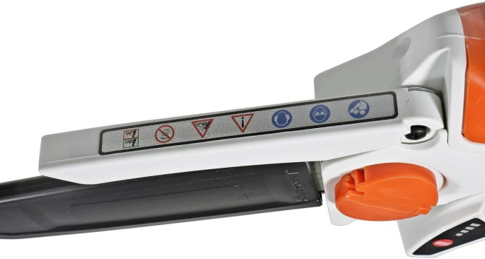 Цепная пила STURM! CSC18061,  аккумуляторная,  16В,  2Ач,  с одним аккумулятором