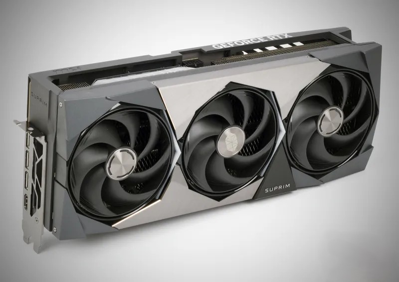 Обзор видеокарты MSI GeForce RTX 5080 16G SUPRIM SOC