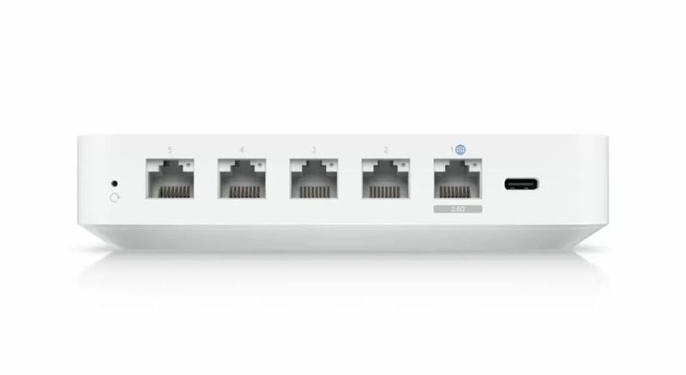 Маршрутизатор Ubiquiti UCG-Ultra