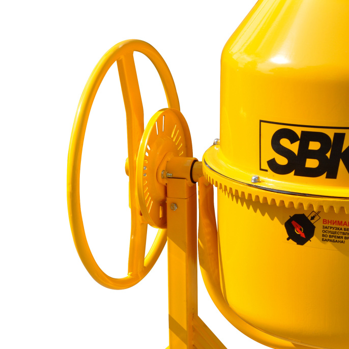 Бетоносмеситель SBK SX-130 130л., 900 Вт., 220В SSX130.00