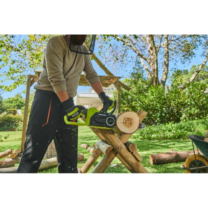 Бесщеточная аккумуляторная цепная пила Ryobi ONE+ OCS1830  без аккумулятора в комплекте 5133002829