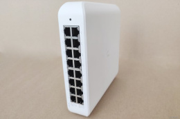 Управляемый коммутатор 2-го уровня Ubiquiti UniFi Switch Lite 16 POE управляемый 2-го уровня, настольный, матрица 16 Гбит/с, 16xGbit, PoE, бюджет 45 Вт (USW-LITE-16-POE)