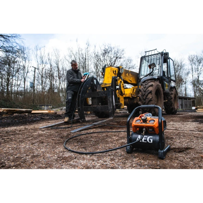 Бесщеточный аккумуляторный компрессор AEG BK18-38BL-0 4935471201