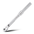 Динамометрический ключ предельный Deli DL170025 5-25Нм, 3/8", головка Cr-Mo, 72 зуба, точность +/- 3%, противоскользящая рукоятка, кейс