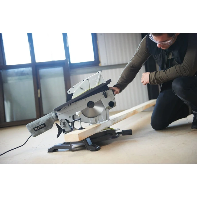 Комбинированная торцовочная пила Ryobi RTMS1800-G 1800 Вт 5133002152