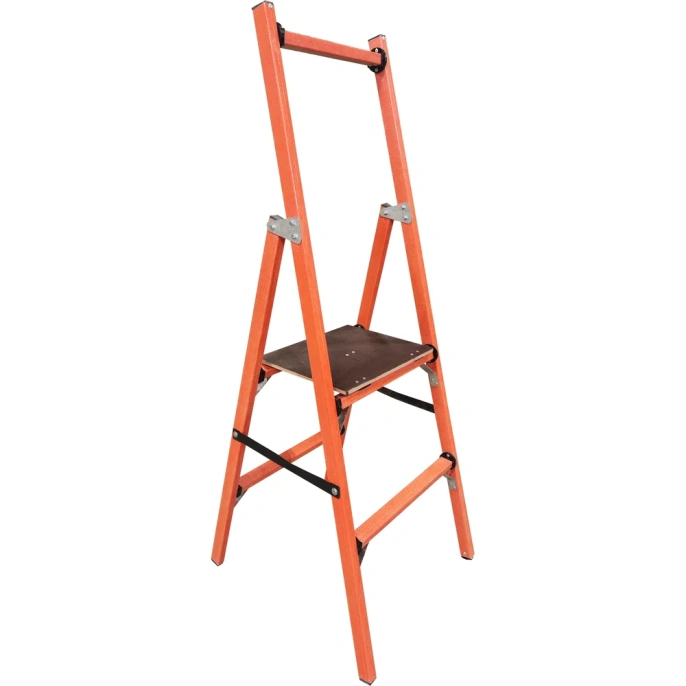 Стеклопластиковая диэлектрическая стремянка с симметричной опорой Диэлектрик ССД-0,7 Д401085