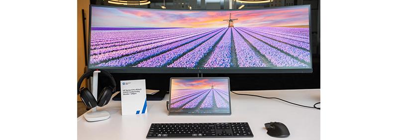 HP представила портативный и ультраширокий мониторы