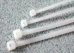 Стяжка кабельная полиамидная 3.6х370 мм Hyperline GT-370IC белая 100 шт.