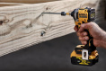 Винтоверт DeWalt DCF850NT-XJ бесщеточный двигатель, наличие удара, тип патрона: шестигранный HEX , 1/4, источник питания: аккумулятор, Li-Ion, 18В, выходная мощность: 380Вт, регулировка оборотов, 3200об/мин, крутящий момент