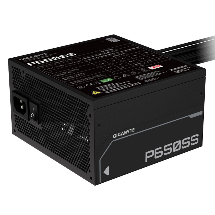 Блок питания ПК Gigabyte P650SS 650W, 80+, SILVER, НЕ модульный, ATX 3.0 GP-P650SS