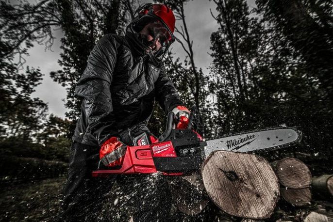 Аккумуляторная цепная пила Milwaukee M18 FCHSC-121 FUEL 4933471442