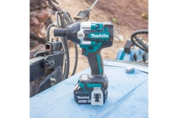 Аккум. ударный гайковерт MAKITA DTW700Z в кор. + АКЦИЯ АКБ BL1830 и ЗУ DC18RC DTW700ZA1