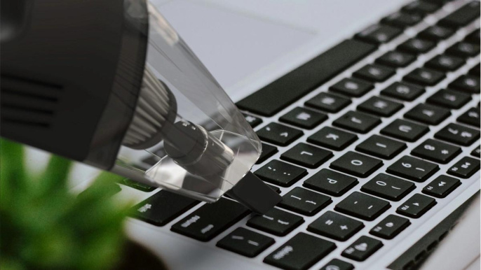 Автомобильный пылесос Ritmix CVC-002