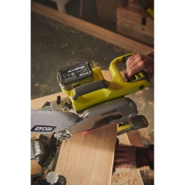 Аккумуляторная торцовочно-усовочная пила Ryobi ONE+ R18MS216-0 5133003597