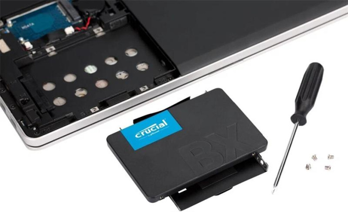 SSD накопитель Crucial BX500 CT500BX500SSD1 500ГБ, 2.5", SATA III,  SATA