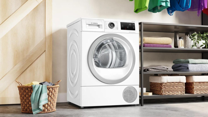 Сушильная машина Bosch Serie 6 WTU8769SSN белый, с английской панелью управления