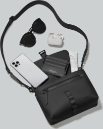 Сумка на пояс Gaston Luga Splash Crossbody Bag (бежевый латте) SPCBMNLT унисекс, повседневное, стиль базовый гардероб, полиэстер/полиуретан/нейлон/металл, 3 внутренних отделений, цвет бежевый, высота 135 мм, ширина 200 мм, глубина 70 мм