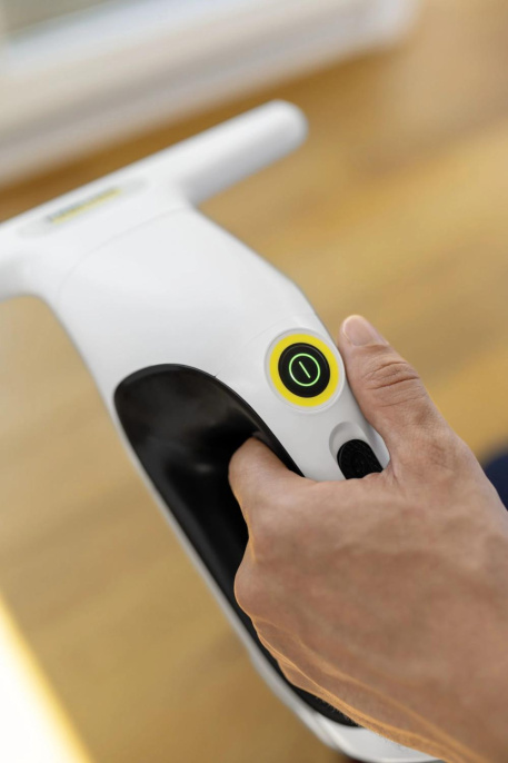 Мойщик окон Karcher WV 2 Universal Care шир.скреб.:280мм пит.:от аккум. белый/желтый 1.633-671.0