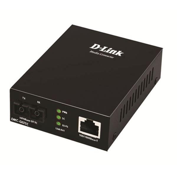 D-Link DMC-G02SC/A1A Медиаконвертер с 1 портом 100/1000Base-T и 1 портом 1000Base-SX с разъемом SC для многомодового оптического кабеля до 550 м