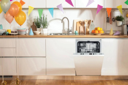 Встраиваемая посудомоечная машина Gorenje GV522E10S,  узкая, ширина 44.8см, полновстраиваемая, загрузка 9 комплектов