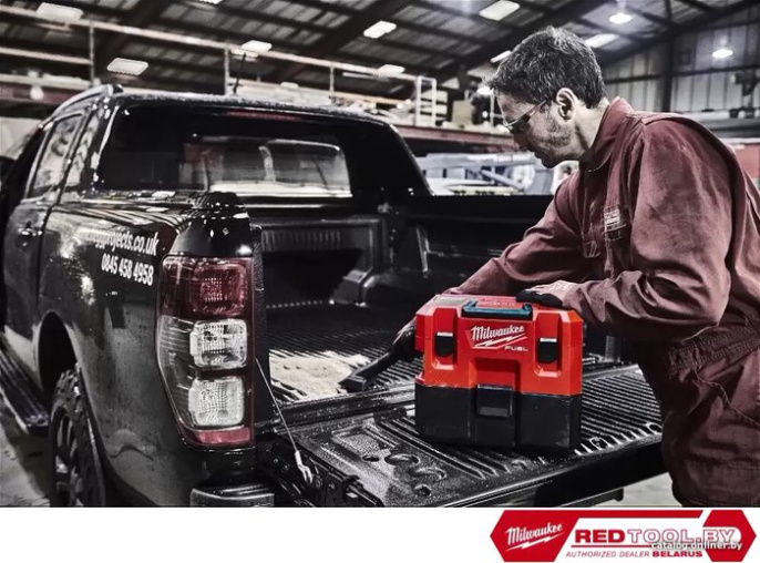 Пылесос Milwaukee M12 FVCL-0 (4933478186) (строительный, объем жидкости: 6.1 л, пылесборник: контейнер, питание: аккумулятор, выдув, всасывание жидкостей)