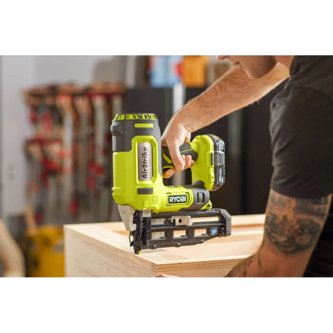 Гвоздезабиватель Ryobi R16GN18-0 ONE+ 5133005137