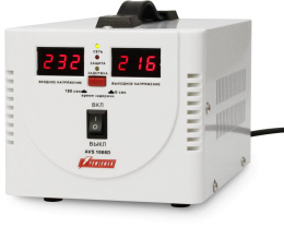 Стабилизатор POWERMAN AVS 1000D, ступенчатый регулятор, цифровые индикаторы уровней напряжения, 1000ВА, 140-260В, максимальный входной ток 7А, 2 евророзетки, IP-20, напольный, 200мм х 150мм х 140мм, 2,3 кг./ Stabilizer POWERMAN AVS 1000D, step-type regul
