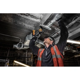 Бесщеточный аккумуляторный ударный гайковерт BSS18S12BL-0 AEG 4935472279