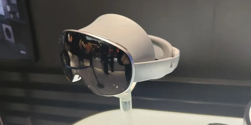 Объявлена дата старта продаж первой гарнитуры расширенной реальности Samsung на Android XR