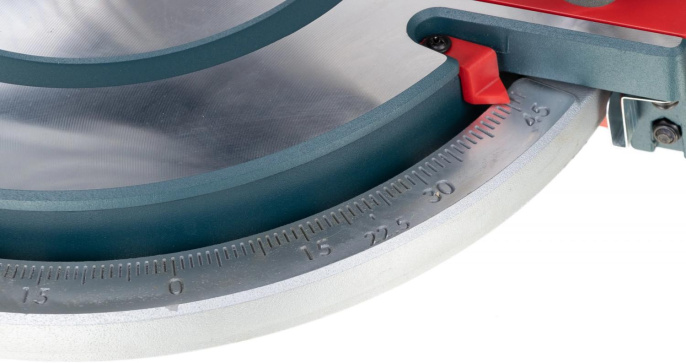Торцовочная пила Bosch GCM 216 1300Вт 4800об/мин d=216мм