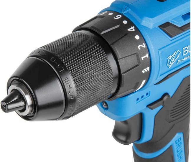 Аккум. дрель-шуруповерт BULL SR 1804 R-series в чем. XLTpro БЕСЩЕТ., Импульс., 18 В, 50 Н*м, 2х2 А*ч 2329056