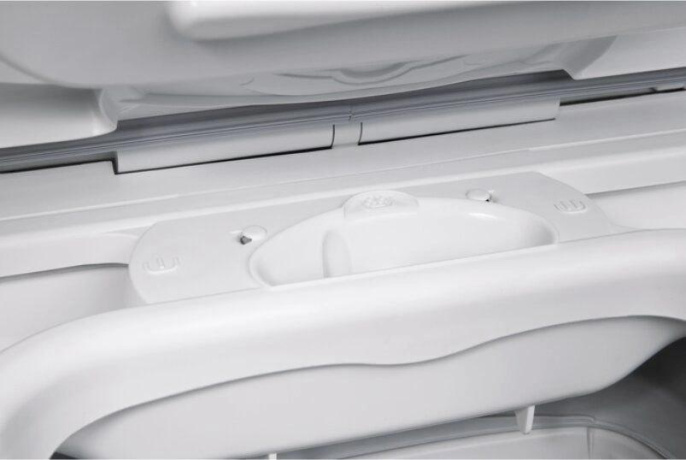 Стиральная машина Electrolux EW6TN5061F, с вертикальной загрузкой, 6кг, 1000об/мин, с паром, с английской панелью управления