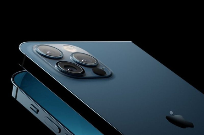 Рассекречена стоимость первого складного iPhone