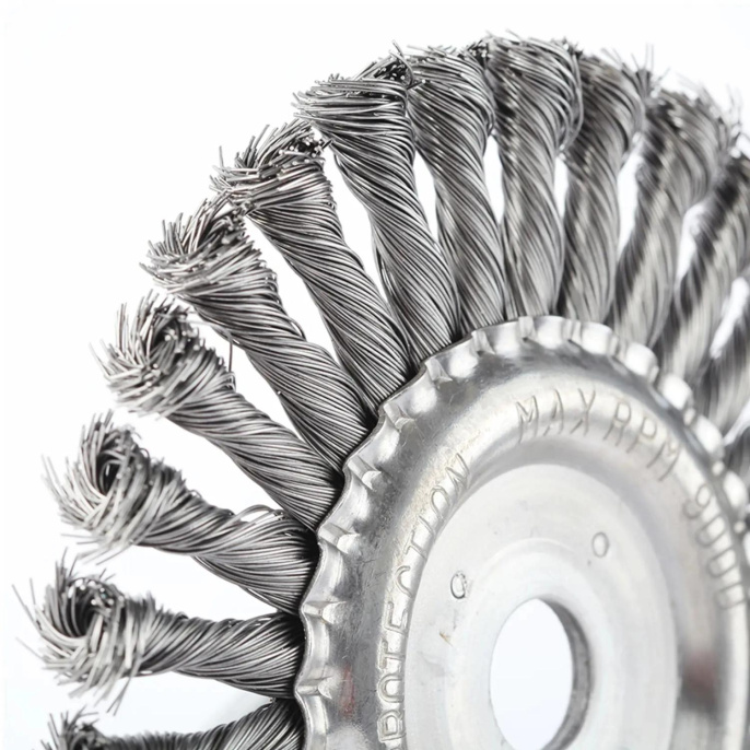 Щетка дисковая Patriot 813010013 d 180мм d посад. 22.23мм угловые шлифмашины упак.:1шт