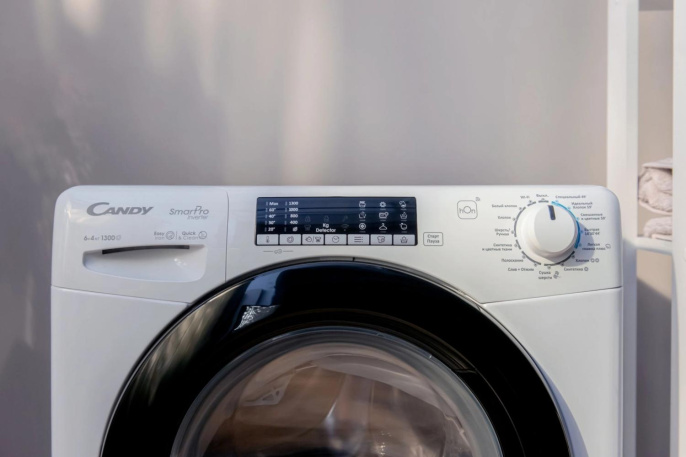 Стиральная машина узкая Candy Smart Pro Inverter CSOW43 646TWMB-07, с фронтальной загрузкой, 6кг, 1300об/мин, с паром, с сушкой, инверторная