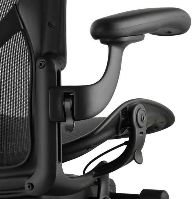 Кресло HERMAN MILLER Aeron C Large, на колесиках, сетка, черный [aeron c large black]